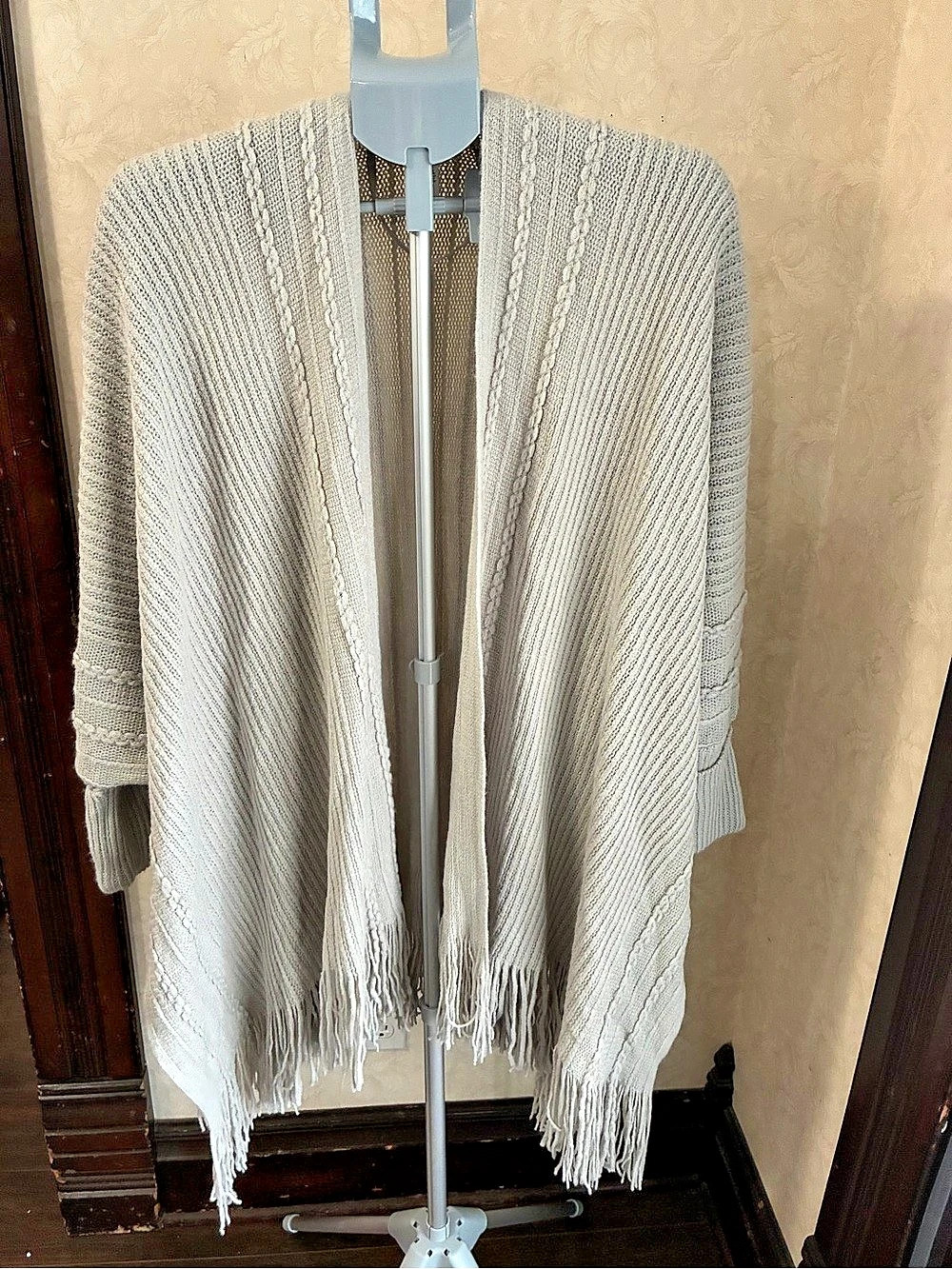 APT. 9 Fringe Knit Shrug in Gray